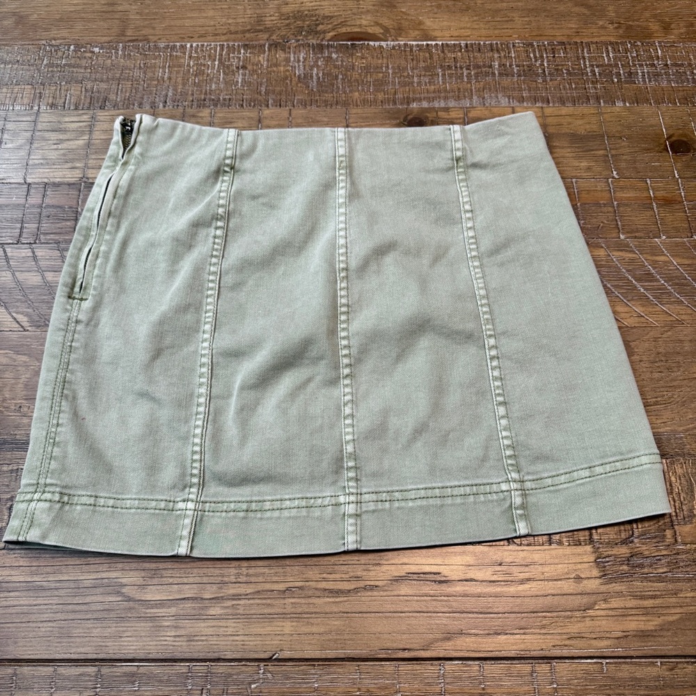 Jolt Mini Skirt Casual Stretch Above Knee Fitted Faded Olive Size 11 / 30w